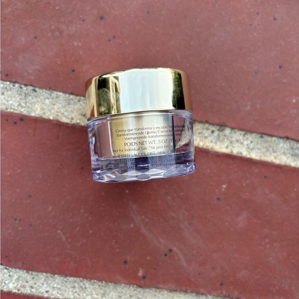 Estee Lauder Re-Nutriv Ultimate Diamond Transformative Energy Creme - Gold - Picture 2 of 3